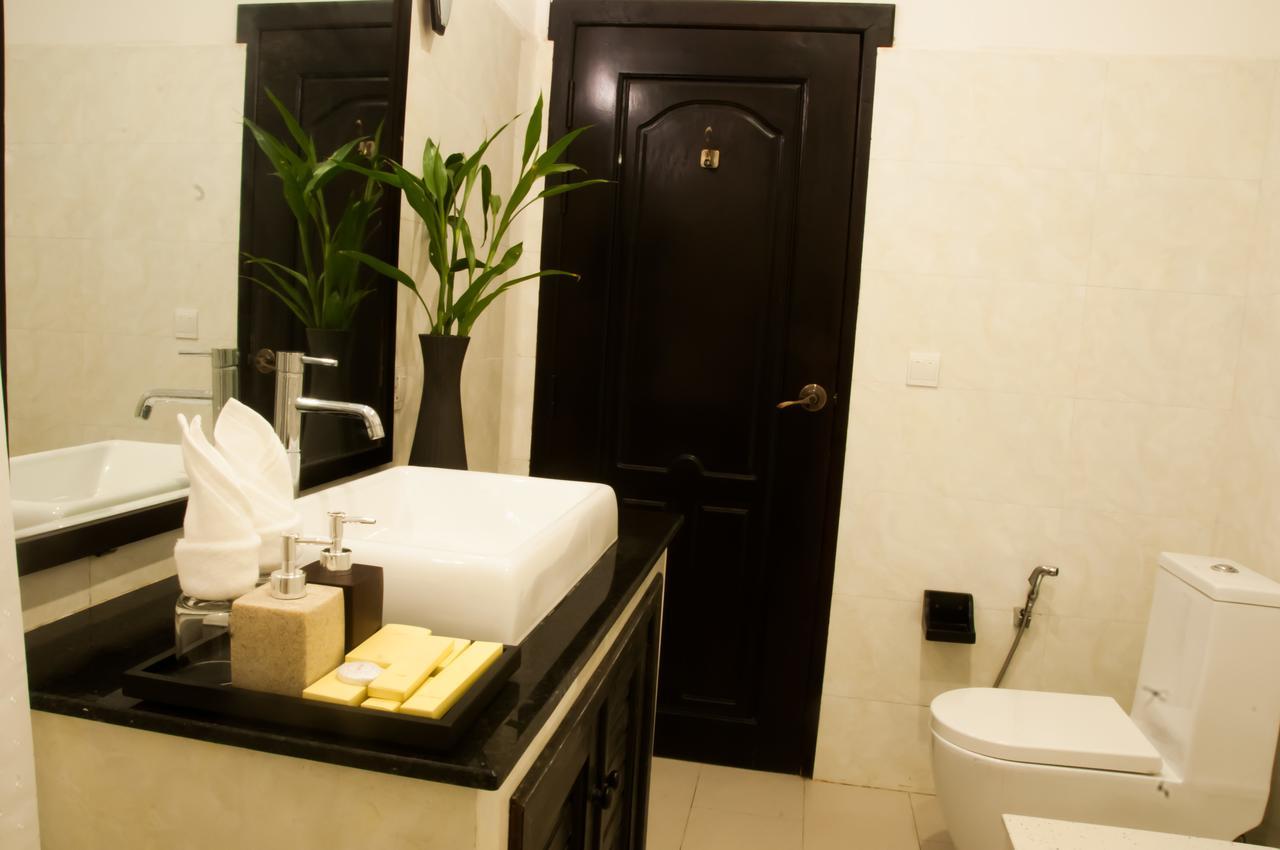Private Boutique Home With Pool, The Fin Inn Sziemreap Kültér fotó